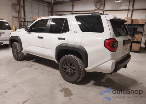 2025 Toyota 4Runner Sr5 z USA, uszkodzony, nr VIN JTEVA5BR7S5005273